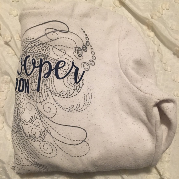 Sweatshirt - Picture 2 of 5